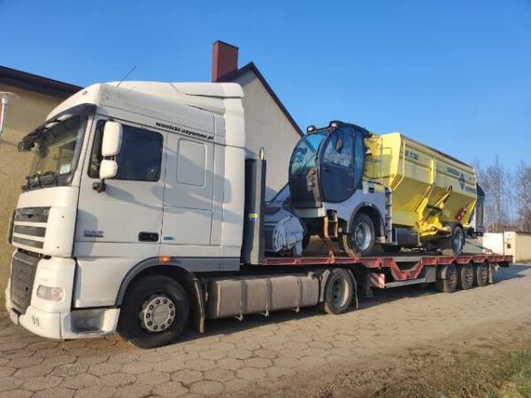 Transport niskopodwoziowy Węgry